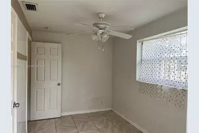 236 NW 9th Ave, South Bay, FL 33493 - Photo 7