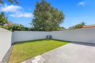 2426 SW 25th St #2426, Miami, FL 33133 - Photo 15