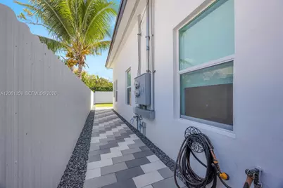 2426 SW 25th St #2426, Miami, FL 33133 - Photo 17