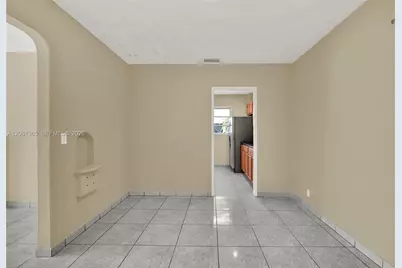 1015 Cortez St, Coral Gables, FL 33134 - Photo 25