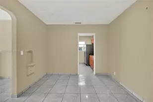 1015 Cortez St, Coral Gables, FL 33134 - Photo 25