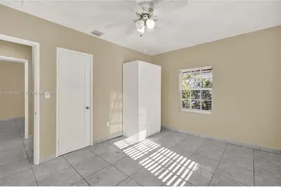 1015 Cortez St, Coral Gables, FL 33134 - Photo 29