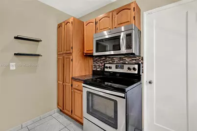 1015 Cortez St, Coral Gables, FL 33134 - Photo 11