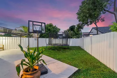 2956 SW 179th Ave, Miramar, FL 33029 - Photo 23