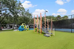 4235 N University Dr, Sunrise, FL 33351 - Photo 13