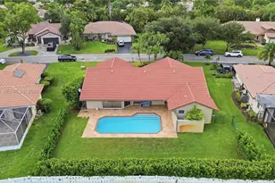 866 NW 110th Ave, Coral Springs, FL 33071 - Photo 39