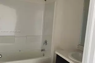 9013 Ike Ct, Labelle, FL 33935 - Photo 5