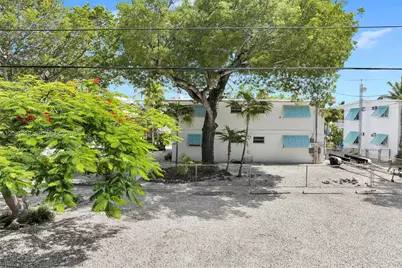 127 & 121 Monroe Dr. 1-3, Islamorada, FL 33070 - Photo 3