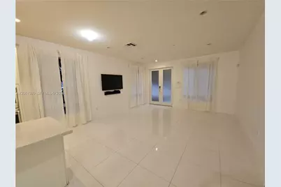 10220 NW 63rd Ter #111, Doral, FL 33178 - Photo 9