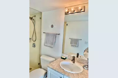 7800 Collins Ave #309, Miami Beach, FL 33141 - Photo 31