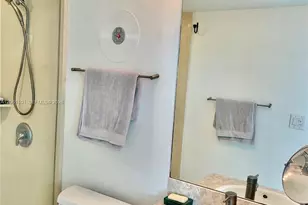 7800 Collins Ave, Miami Beach, FL 33141 - Photo 31