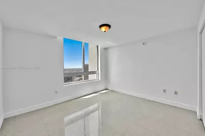 90 SW 3rd St #PH-17, Miami, FL 33130 - Photo 17