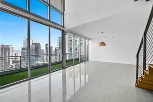 90 SW 3rd St, Miami, FL 33130 - Photo 11