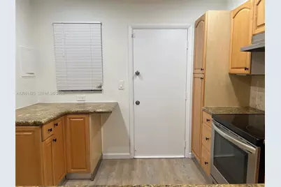9159 SW 77th Ave #113, Miami, FL 33156 - Photo 5