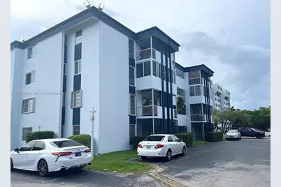 9159 SW 77th Ave #113, Miami, FL 33156 - Photo 1