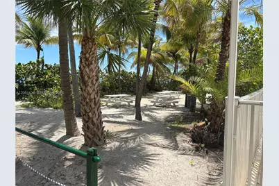 881 Ocean Dr #TH3, Key Biscayne, FL 33149 - Photo 13