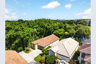 1419 Banyan Cir, Pompano Beach, FL 33069 - Photo 5