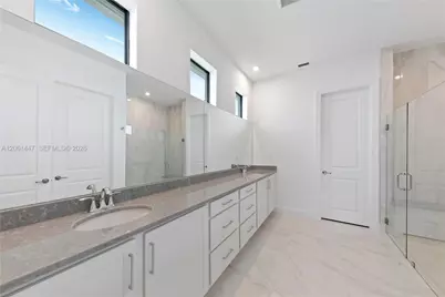 2671 NW 87th Ter, Cooper City, FL 33024 - Photo 11