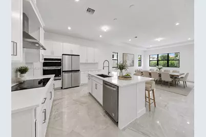2671 NW 87th Ter, Cooper City, FL 33024 - Photo 3