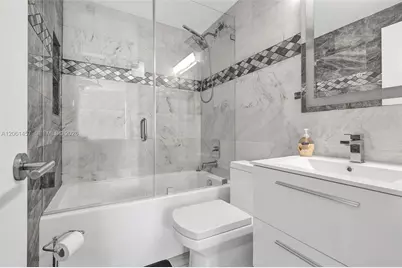 1460 Ocean Dr #305, Miami Beach, FL 33139 - Photo 23