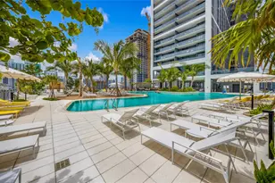 159 NE 6th St, Miami, FL 33132 - Photo 15