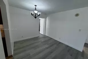 17011 N Bay Rd, Sunny Isles Beach, FL 33160 - Photo 9