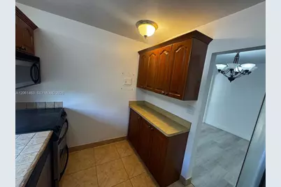 17011 N Bay Rd #412, Sunny Isles Beach, FL 33160 - Photo 3