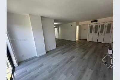 17011 N Bay Rd #412, Sunny Isles Beach, FL 33160 - Photo 5