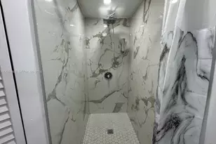 999 Brickell Bay Dr, Miami, FL 33131 - Photo 9