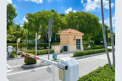 3703 NE 166th St #704, North Miami Beach, FL 33160 - Photo 23