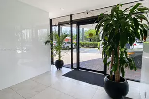 3703 NE 166th St, North Miami Beach, FL 33160 - Photo 37