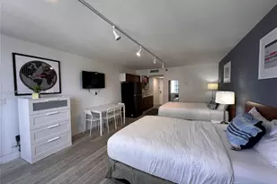 19201 Collins Ave, Sunny Isles Beach, FL 33160 - Photo 29
