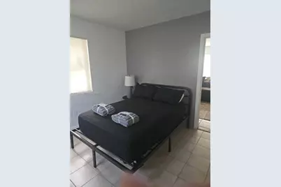 615 NE 4th St #1, Hallandale Beach, FL 33009 - Photo 3