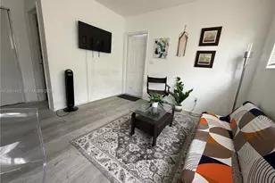461 SW 6th St, Miami, FL 33130 - Photo 1