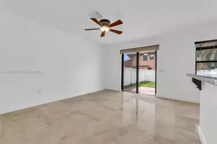 3353 W 90th St, Hialeah, FL 33018 - Photo 11
