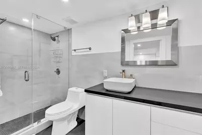 2301 E Collins Ave #1543, Miami Beach, FL 33139 - Photo 11