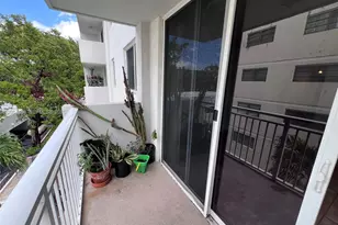 1665 Bay Rd, Miami Beach, FL 33139 - Photo 3