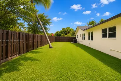 8601 SW 174th St, Palmetto Bay, FL 33157 - Photo 31