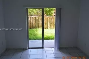 5625 W 20th Ave, Hialeah, FL 33012 - Photo 9