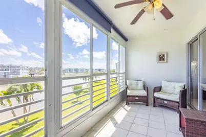 3049 Wolverton C #3049, Boca Raton, FL 33434 - Photo 3