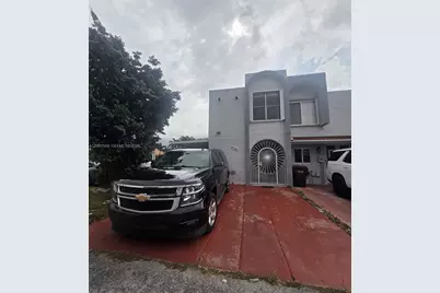 4241 W 10th Ln #7, Hialeah, FL 33012 - Photo 1