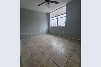 4241 W 10th Ln #7, Hialeah, FL 33012 - Photo 7