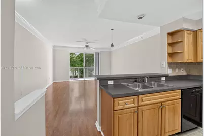 2024 Alta Meadows Ln #807, Delray Beach, FL 33444 - Photo 9