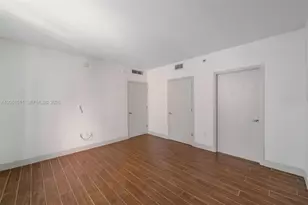 500 Brickell Ave, Miami, FL 33131 - Photo 11