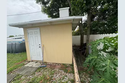 80 W 56th St, Hialeah, FL 33012 - Photo 27