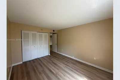 711 N Pine Island Rd #121, Plantation, FL 33324 - Photo 7