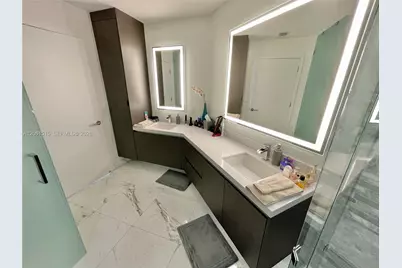 851 NE 1st Ave #2605, Miami, FL 33132 - Photo 13