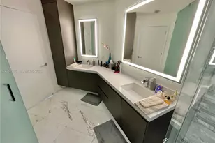 851 NE 1st Ave, Miami, FL 33132 - Photo 13