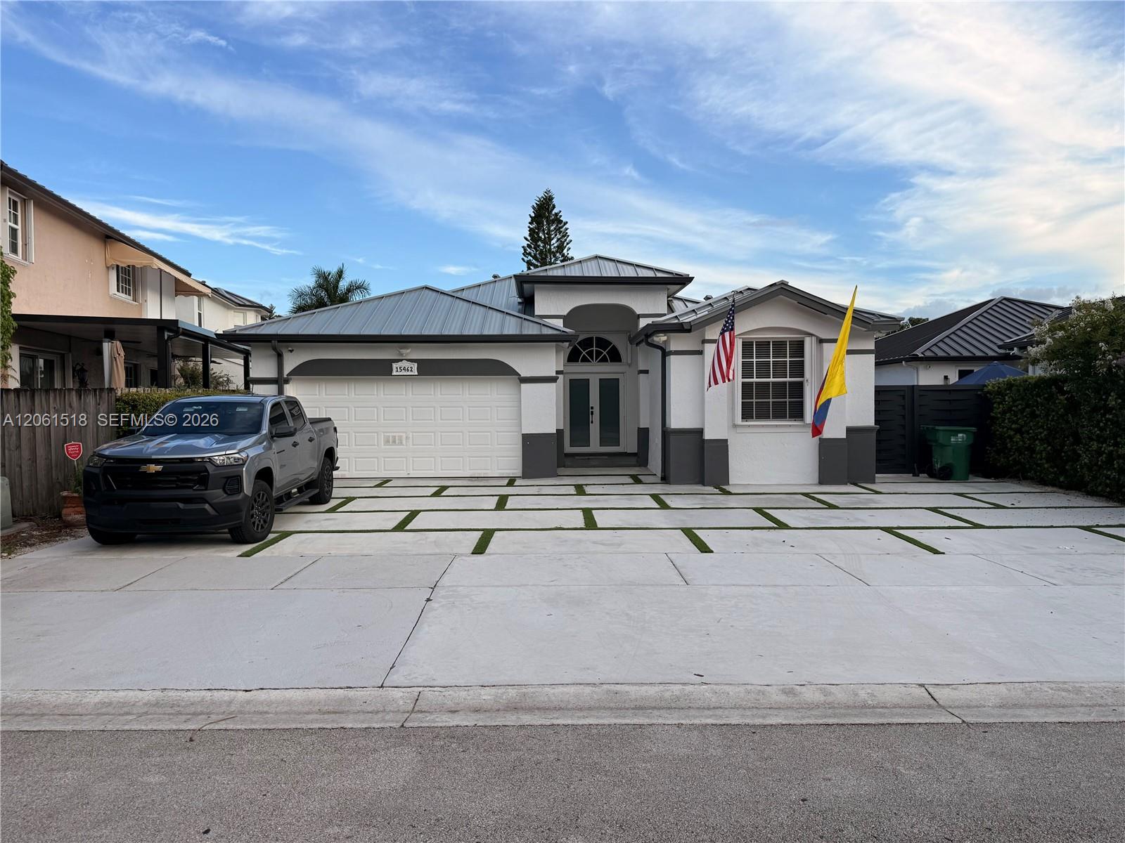 15462 SW 39th St - 15462 SW 39th St, Miami, FL 33185 Luxury Property | Jose Angel Pina