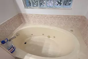 15462 SW 39th St, Miami, FL 33185 - Photo 9
